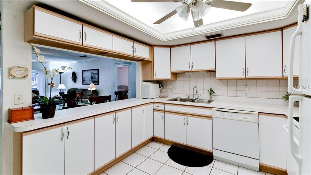 3709 S SCHOOL AVENUE, SARASOTA, Florida 34239, 2 Bedrooms Bedrooms, 5 Rooms Rooms,2 BathroomsBathrooms,Residential,For sale,SCHOOL,A4207825