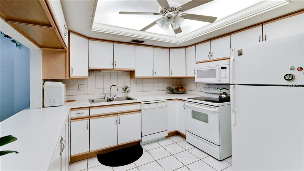 3709 S SCHOOL AVENUE, SARASOTA, Florida 34239, 2 Bedrooms Bedrooms, 5 Rooms Rooms,2 BathroomsBathrooms,Residential,For sale,SCHOOL,A4207825