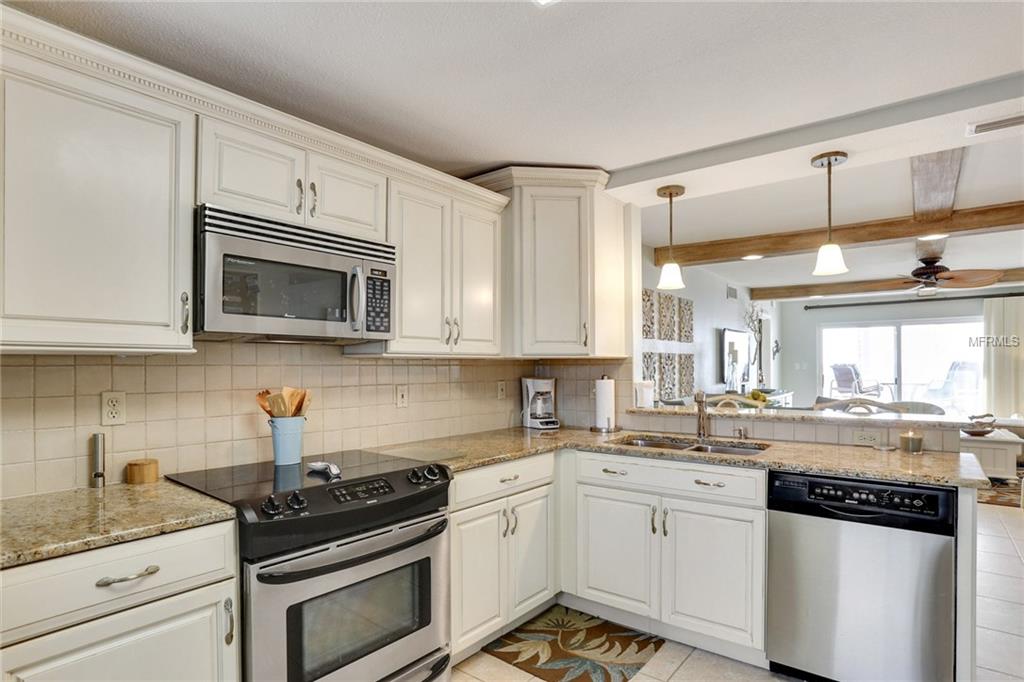 403 GULF WAY, ST PETE BEACH, Florida 33706, 2 Bedrooms Bedrooms, 4 Rooms Rooms,2 BathroomsBathrooms,Residential,For sale,GULF,T2926178