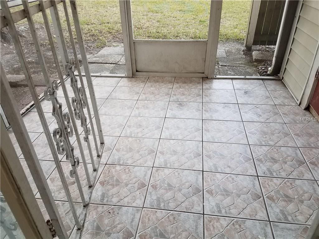 7619 COLONIAL COURT, TAMPA, Florida 33615, 2 Bedrooms Bedrooms, 7 Rooms Rooms,2 BathroomsBathrooms,Residential,For sale,COLONIAL,T2926710