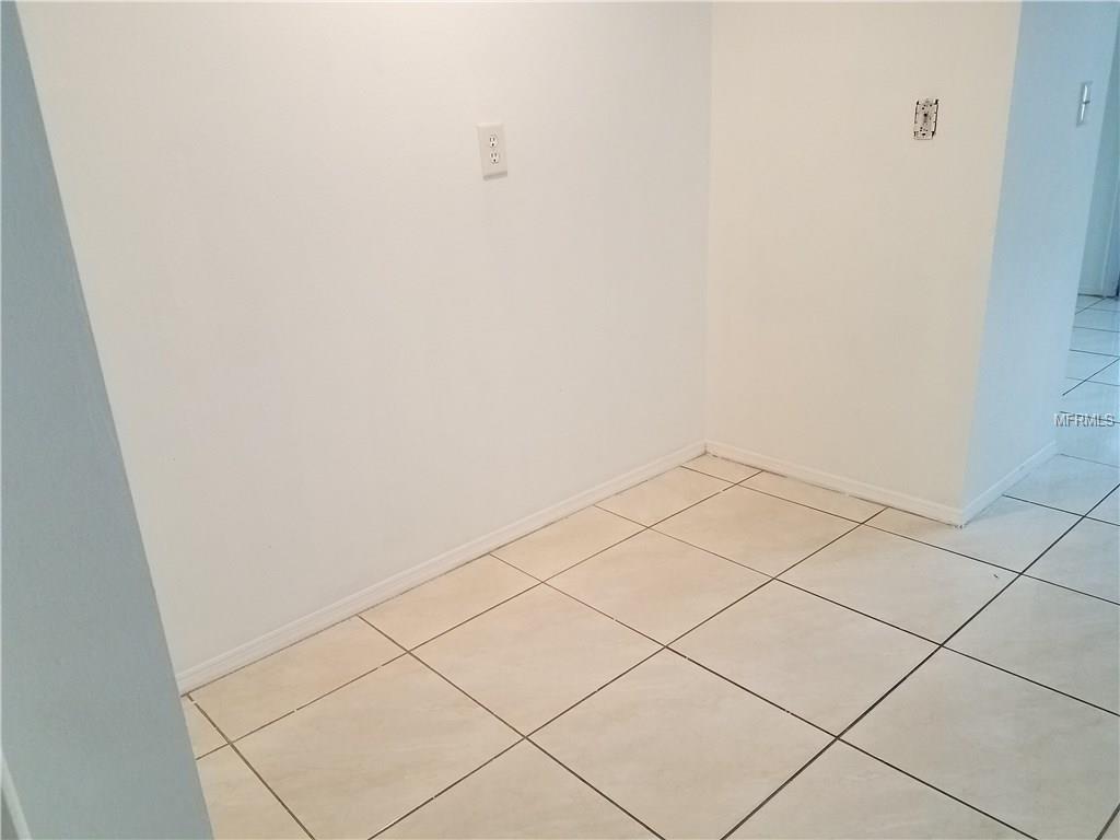 7619 COLONIAL COURT, TAMPA, Florida 33615, 2 Bedrooms Bedrooms, 7 Rooms Rooms,2 BathroomsBathrooms,Residential,For sale,COLONIAL,T2926710