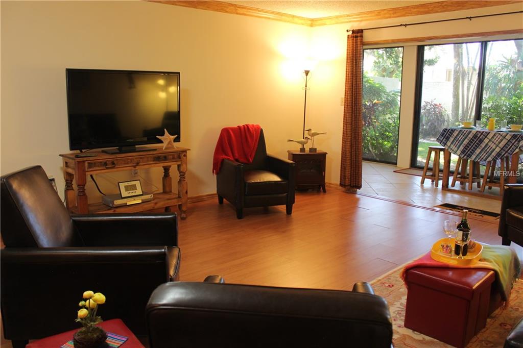 222 SHERWOOD DRIVE, BRADENTON, Florida 34210, 2 Bedrooms Bedrooms, 6 Rooms Rooms,2 BathroomsBathrooms,Residential,For sale,SHERWOOD,A4209422