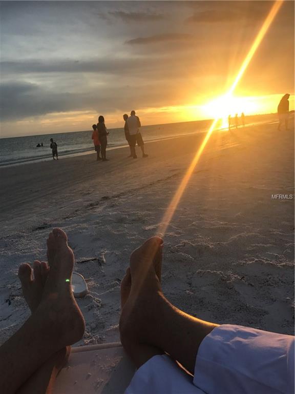 222 SHERWOOD DRIVE, BRADENTON, Florida 34210, 2 Bedrooms Bedrooms, 6 Rooms Rooms,2 BathroomsBathrooms,Residential,For sale,SHERWOOD,A4209422