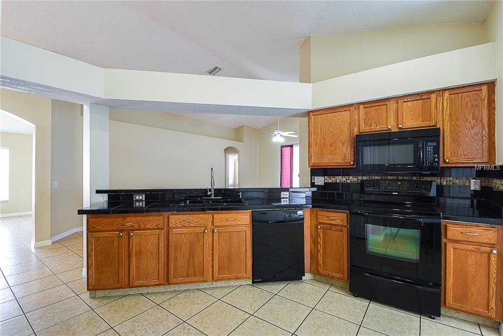 6924 WATERBROOK COURT, GIBSONTON, Florida 33534, 4 Bedrooms Bedrooms, 7 Rooms Rooms,3 BathroomsBathrooms,Residential,For sale,WATERBROOK,T2928044