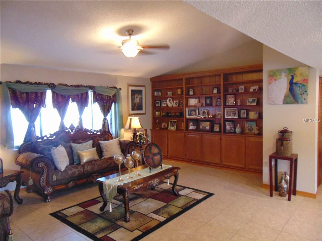 2524 LANDOVER BOULEVARD, SPRING HILL, Florida 34608, 3 Bedrooms Bedrooms, 6 Rooms Rooms,2 BathroomsBathrooms,Residential,For sale,LANDOVER,W7637825