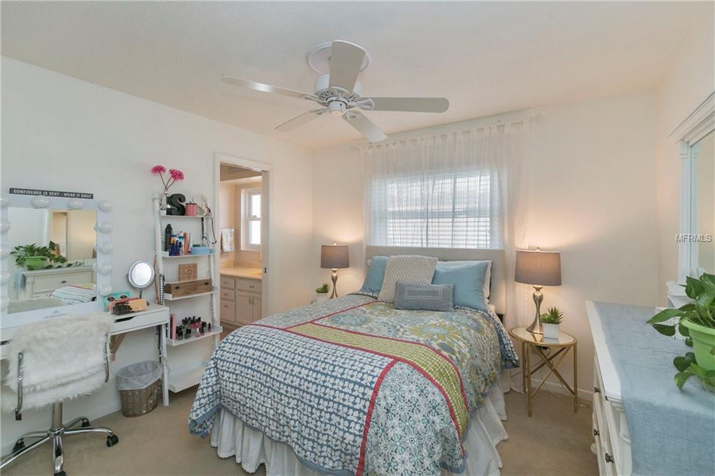 712 MONMOUTH WAY, WINTER PARK, Florida 32792, 5 Bedrooms Bedrooms, 10 Rooms Rooms,3 BathroomsBathrooms,Residential,For sale,MONMOUTH,O5561957