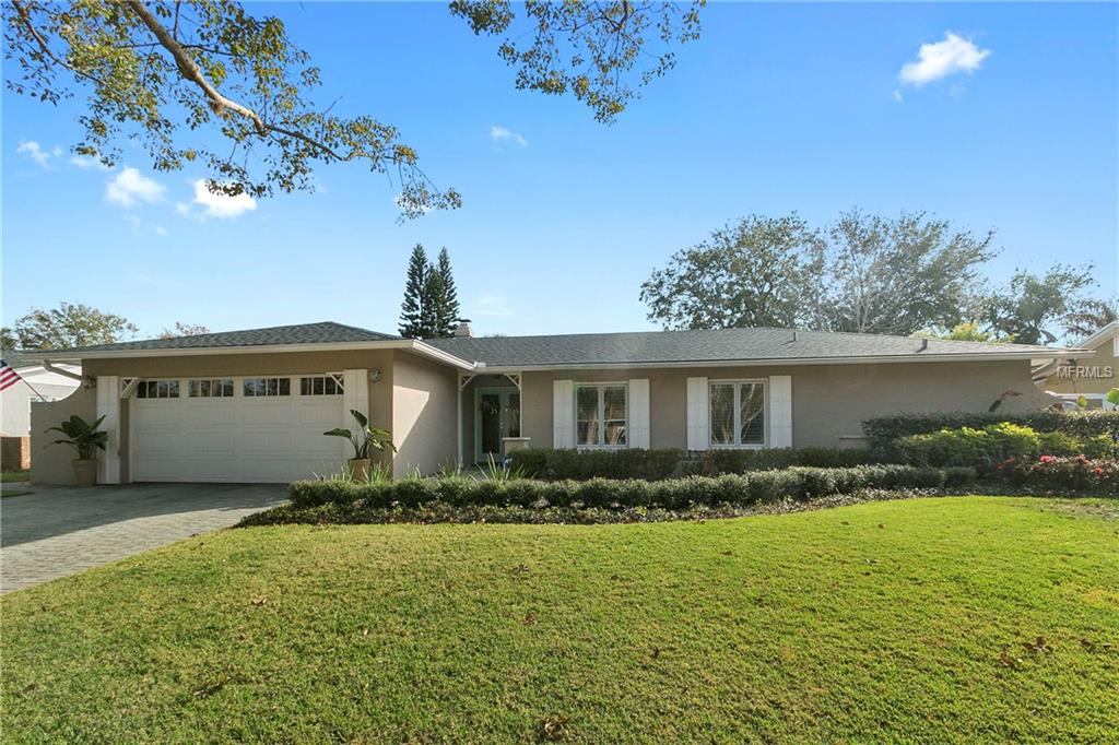 712 MONMOUTH WAY, WINTER PARK, Florida 32792, 5 Bedrooms Bedrooms, 10 Rooms Rooms,3 BathroomsBathrooms,Residential,For sale,MONMOUTH,O5561957