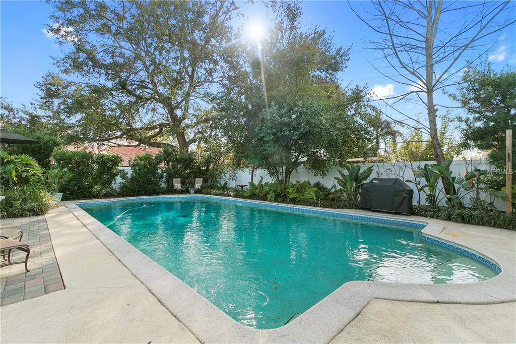 712 MONMOUTH WAY, WINTER PARK, Florida 32792, 5 Bedrooms Bedrooms, 10 Rooms Rooms,3 BathroomsBathrooms,Residential,For sale,MONMOUTH,O5561957