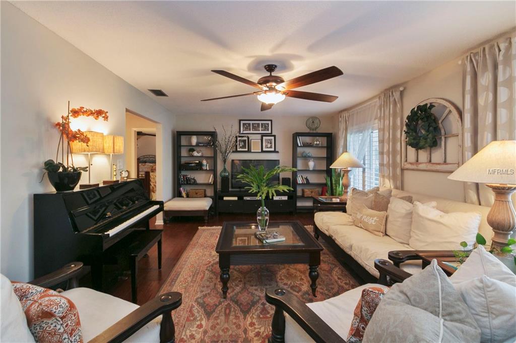 712 MONMOUTH WAY, WINTER PARK, Florida 32792, 5 Bedrooms Bedrooms, 10 Rooms Rooms,3 BathroomsBathrooms,Residential,For sale,MONMOUTH,O5561957