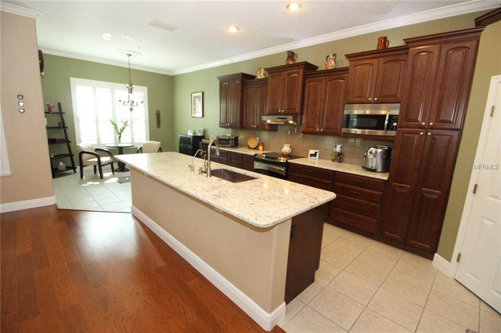 2271 PARK MAITLAND COURT, MAITLAND, Florida 32751, 4 Bedrooms Bedrooms, 10 Rooms Rooms,3 BathroomsBathrooms,Residential,For sale,PARK MAITLAND,O5541867