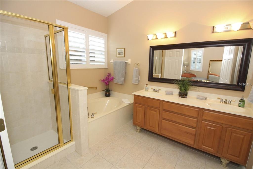 2271 PARK MAITLAND COURT, MAITLAND, Florida 32751, 4 Bedrooms Bedrooms, 10 Rooms Rooms,3 BathroomsBathrooms,Residential,For sale,PARK MAITLAND,O5541867