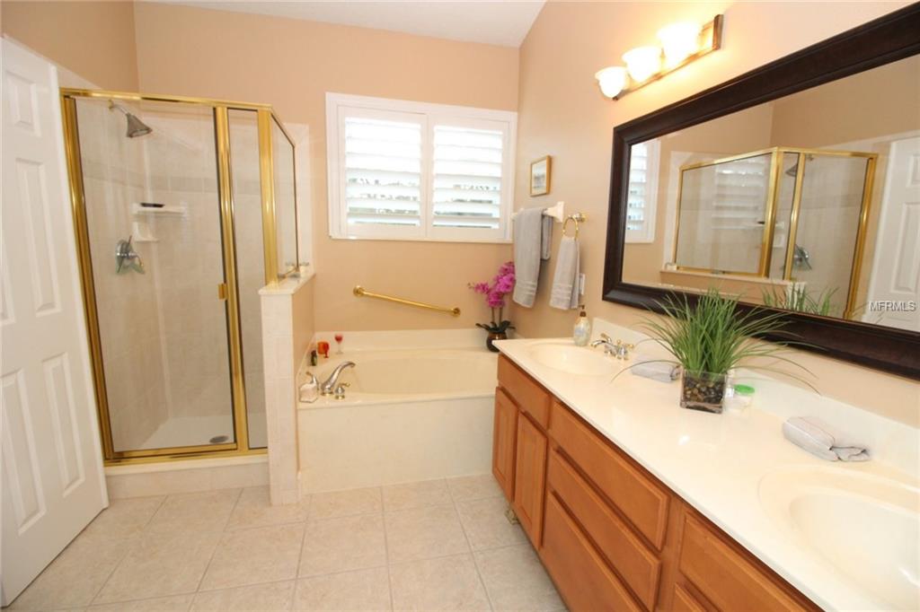 2271 PARK MAITLAND COURT, MAITLAND, Florida 32751, 4 Bedrooms Bedrooms, 10 Rooms Rooms,3 BathroomsBathrooms,Residential,For sale,PARK MAITLAND,O5541867