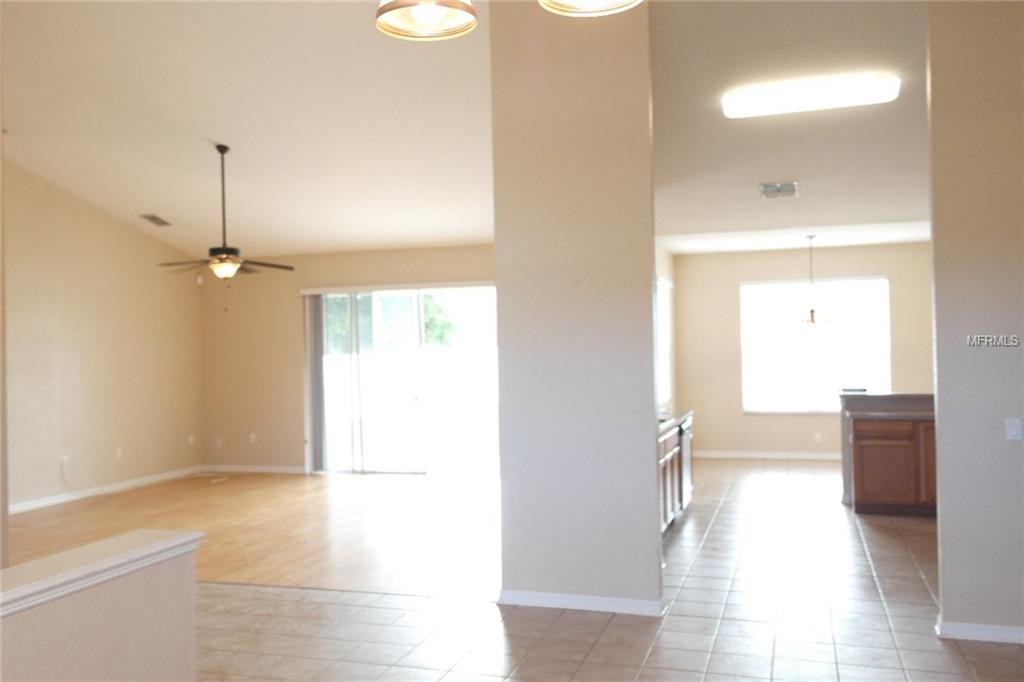 251 TERRANOVA BOULEVARD, WINTER HAVEN, Florida 33884, 4 Bedrooms Bedrooms, 9 Rooms Rooms,2 BathroomsBathrooms,Residential,For sale,TERRANOVA,P4717858