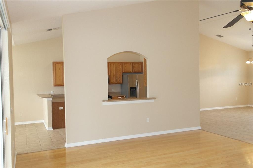 251 TERRANOVA BOULEVARD, WINTER HAVEN, Florida 33884, 4 Bedrooms Bedrooms, 9 Rooms Rooms,2 BathroomsBathrooms,Residential,For sale,TERRANOVA,P4717858