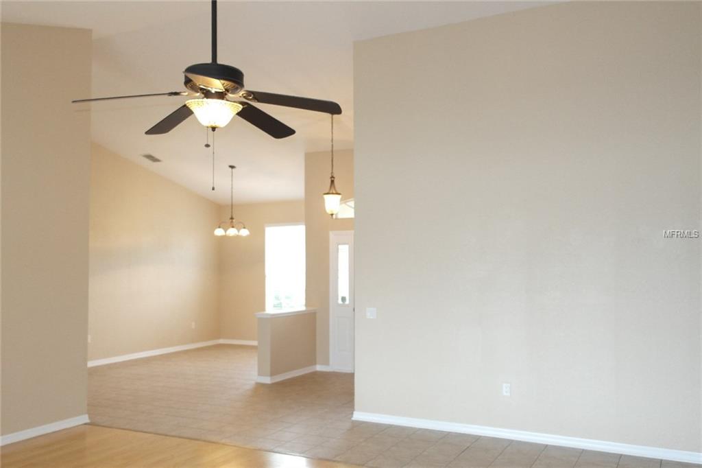 251 TERRANOVA BOULEVARD, WINTER HAVEN, Florida 33884, 4 Bedrooms Bedrooms, 9 Rooms Rooms,2 BathroomsBathrooms,Residential,For sale,TERRANOVA,P4717858