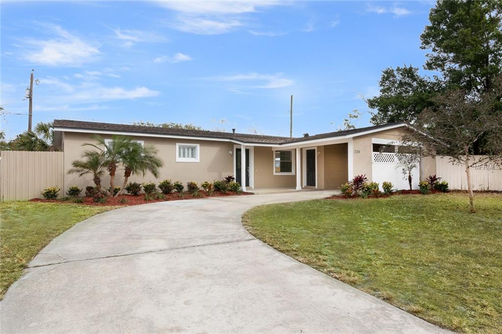 304 LOCHMOND DRIVE, FERN PARK, Florida 32730, 3 Bedrooms Bedrooms, 3 Rooms Rooms,2 BathroomsBathrooms,Residential,For sale,LOCHMOND,O5556125