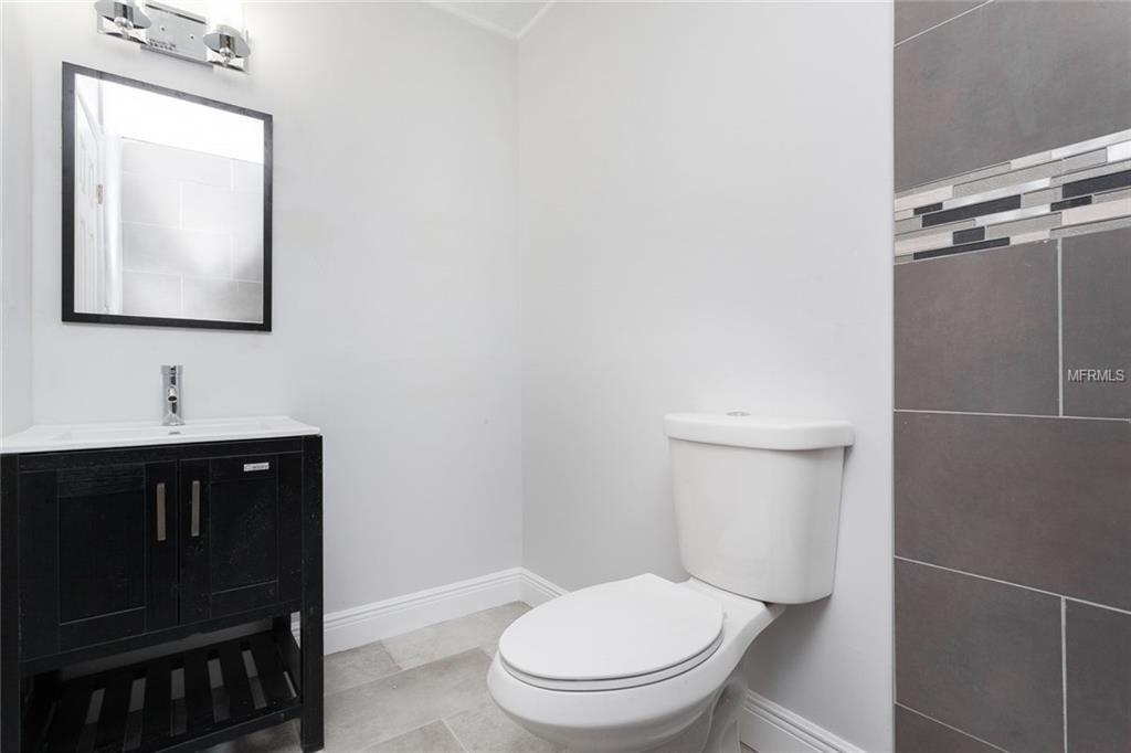 304 LOCHMOND DRIVE, FERN PARK, Florida 32730, 3 Bedrooms Bedrooms, 3 Rooms Rooms,2 BathroomsBathrooms,Residential,For sale,LOCHMOND,O5556125