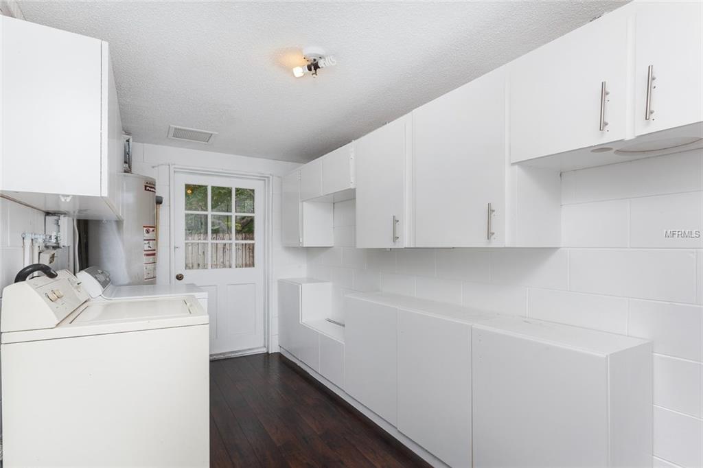 304 LOCHMOND DRIVE, FERN PARK, Florida 32730, 3 Bedrooms Bedrooms, 3 Rooms Rooms,2 BathroomsBathrooms,Residential,For sale,LOCHMOND,O5556125