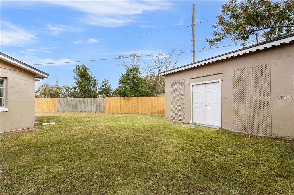 304 LOCHMOND DRIVE, FERN PARK, Florida 32730, 3 Bedrooms Bedrooms, 3 Rooms Rooms,2 BathroomsBathrooms,Residential,For sale,LOCHMOND,O5556125