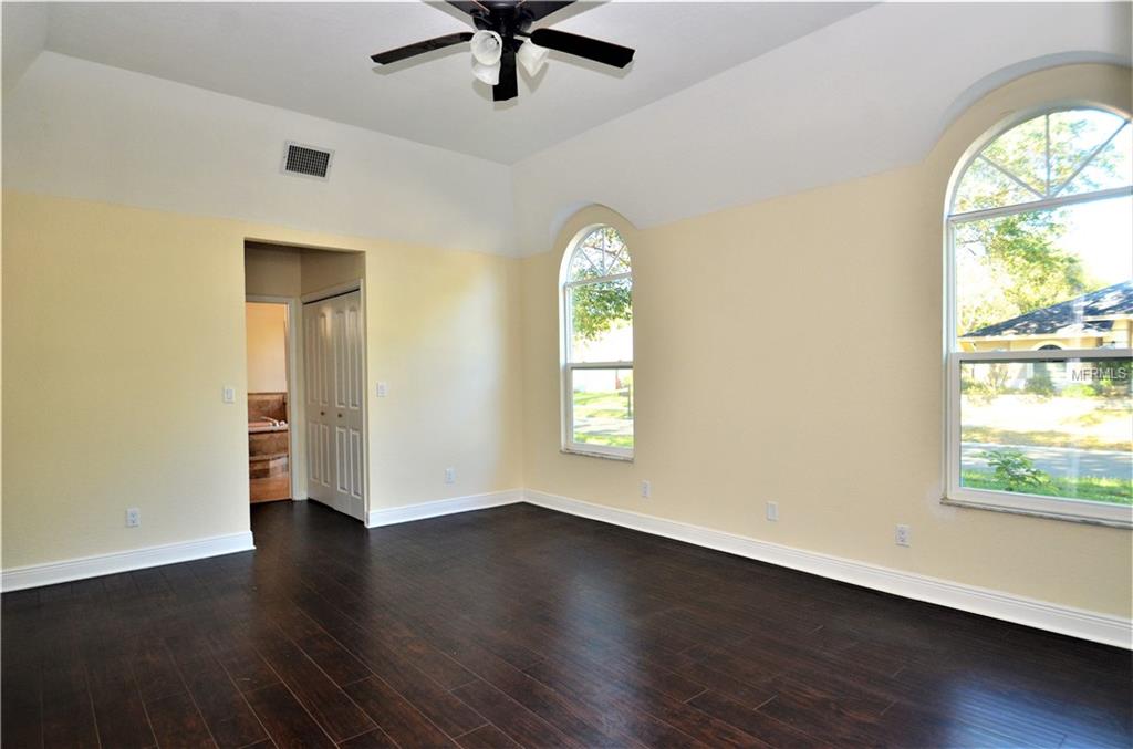 1207 LAWNSIDE AVENUE, SAFETY HARBOR, Florida 34695, 4 Bedrooms Bedrooms, 10 Rooms Rooms,3 BathroomsBathrooms,Residential,For sale,LAWNSIDE,U7844717