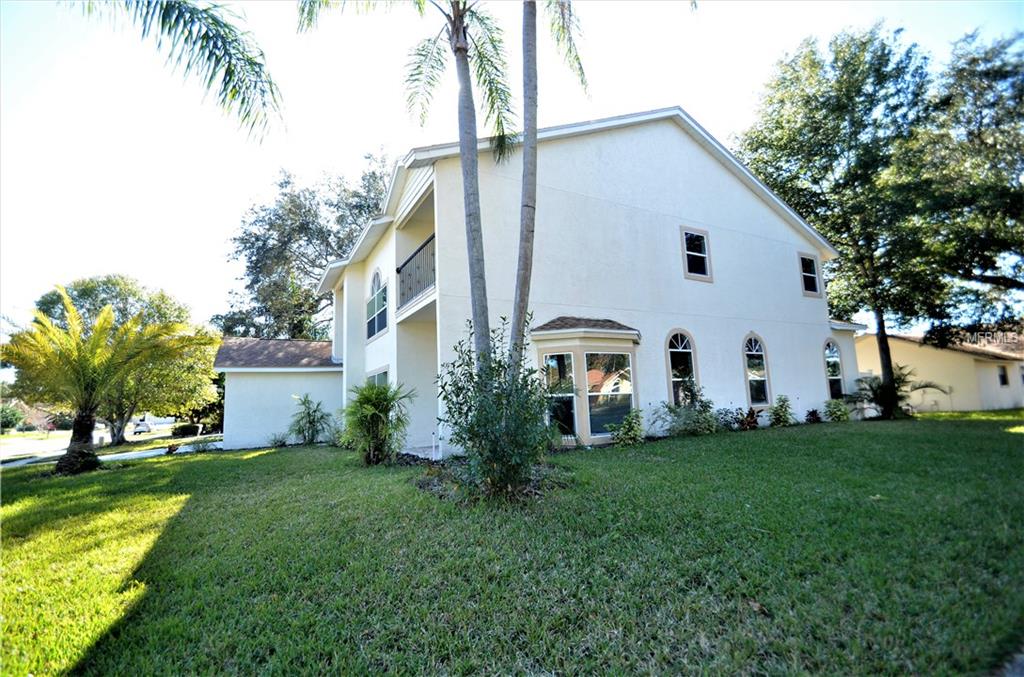 1207 LAWNSIDE AVENUE, SAFETY HARBOR, Florida 34695, 4 Bedrooms Bedrooms, 10 Rooms Rooms,3 BathroomsBathrooms,Residential,For sale,LAWNSIDE,U7844717