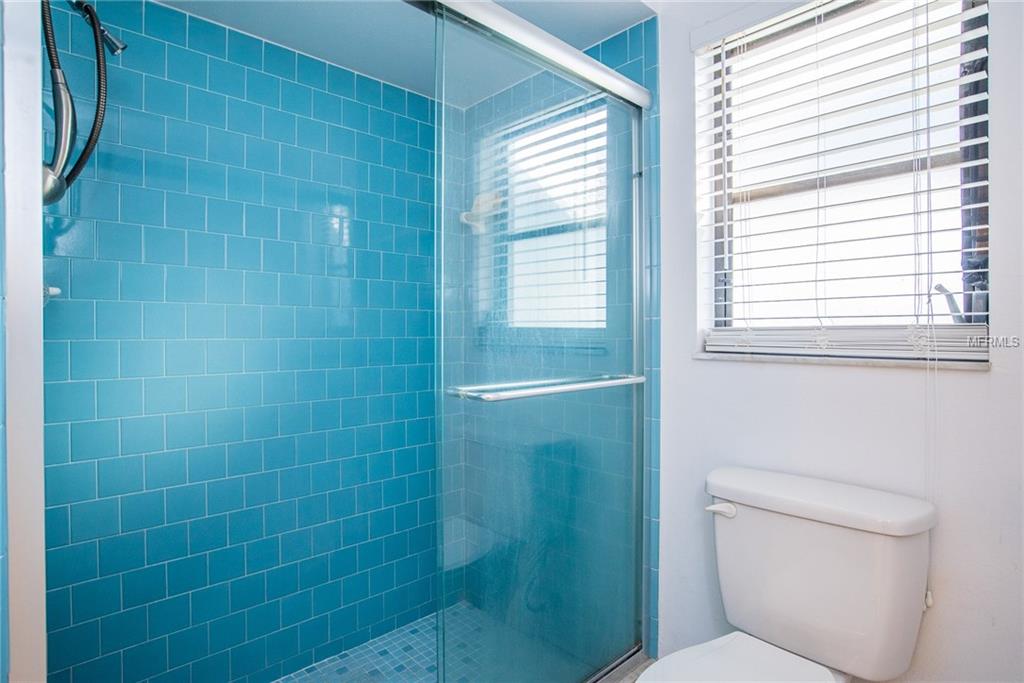 125 SHADY PINE LANE, NOKOMIS, Florida 34275, 3 Bedrooms Bedrooms, 8 Rooms Rooms,2 BathroomsBathrooms,Residential,For sale,SHADY PINE,A4208253