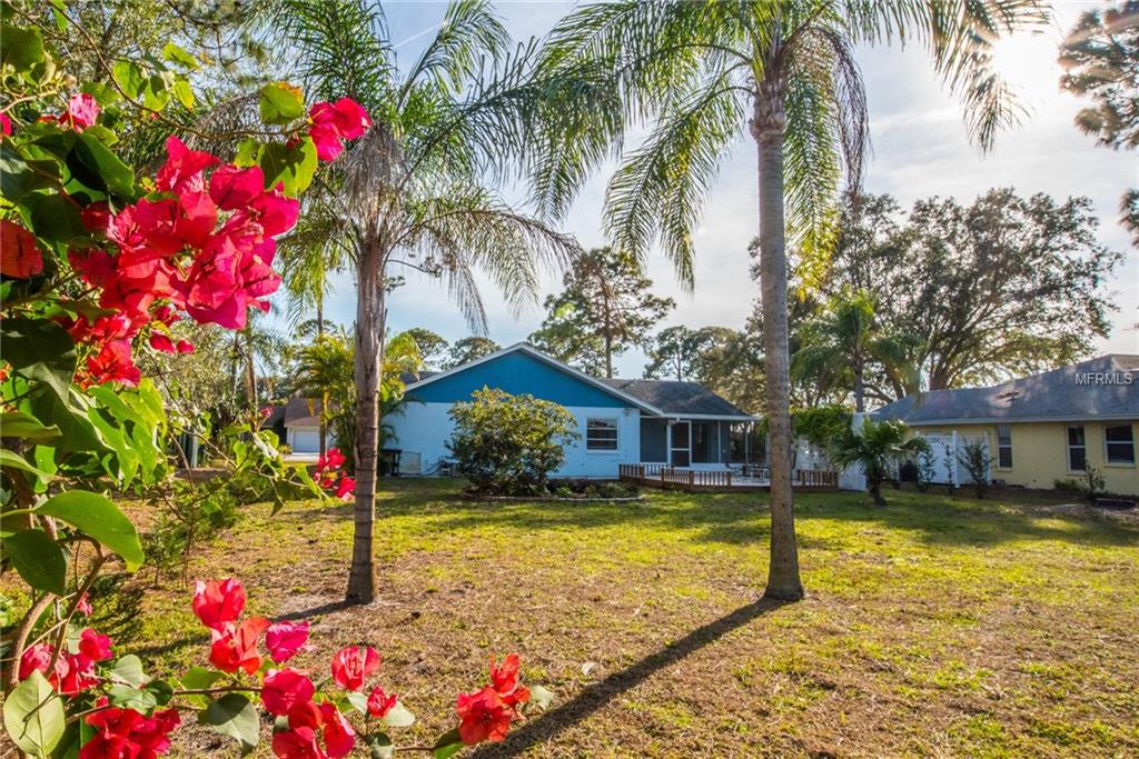 125 SHADY PINE LANE, NOKOMIS, Florida 34275, 3 Bedrooms Bedrooms, 8 Rooms Rooms,2 BathroomsBathrooms,Residential,For sale,SHADY PINE,A4208253