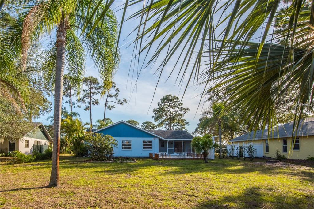 125 SHADY PINE LANE, NOKOMIS, Florida 34275, 3 Bedrooms Bedrooms, 8 Rooms Rooms,2 BathroomsBathrooms,Residential,For sale,SHADY PINE,A4208253