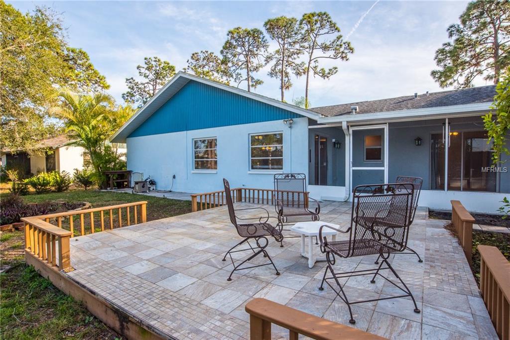 125 SHADY PINE LANE, NOKOMIS, Florida 34275, 3 Bedrooms Bedrooms, 8 Rooms Rooms,2 BathroomsBathrooms,Residential,For sale,SHADY PINE,A4208253