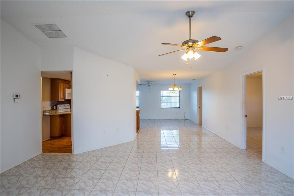 125 SHADY PINE LANE, NOKOMIS, Florida 34275, 3 Bedrooms Bedrooms, 8 Rooms Rooms,2 BathroomsBathrooms,Residential,For sale,SHADY PINE,A4208253