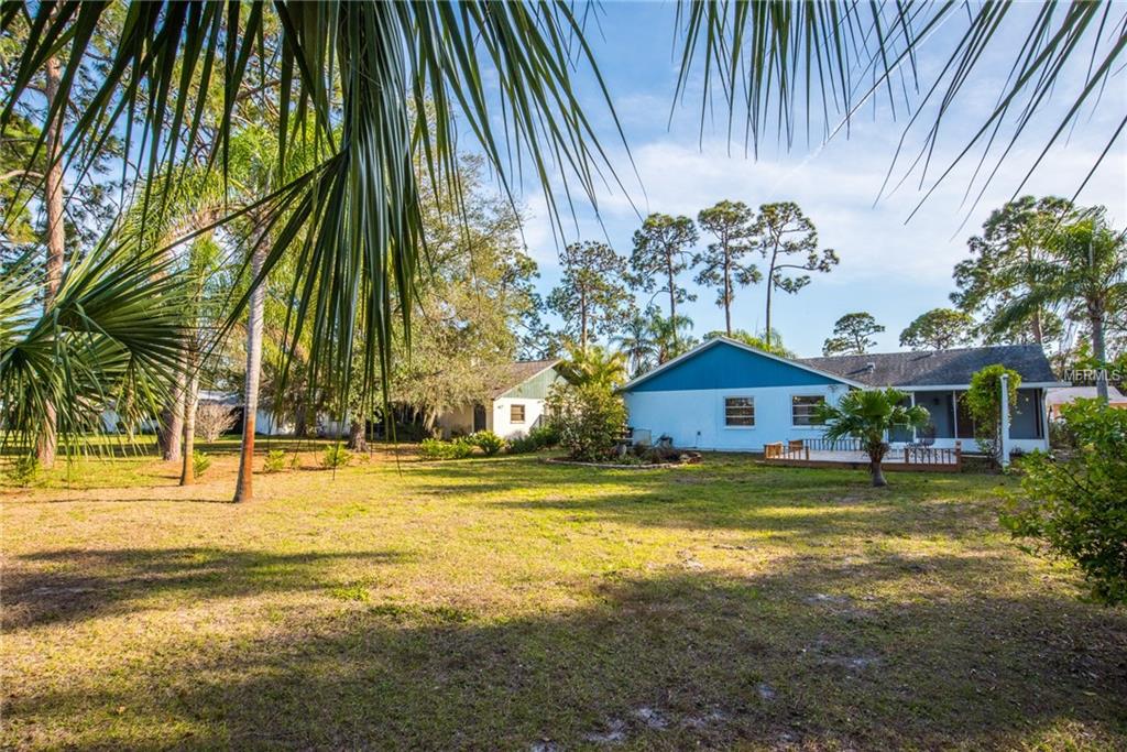 125 SHADY PINE LANE, NOKOMIS, Florida 34275, 3 Bedrooms Bedrooms, 8 Rooms Rooms,2 BathroomsBathrooms,Residential,For sale,SHADY PINE,A4208253