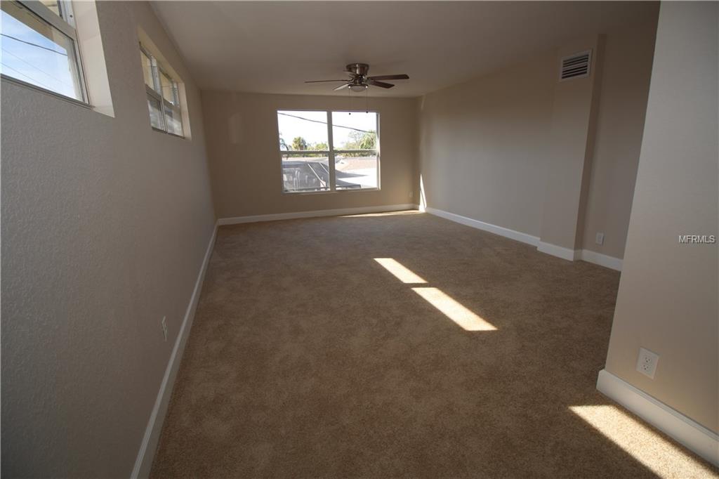 14036 80TH AVENUE, SEMINOLE, Florida 33776, 4 Bedrooms Bedrooms, 8 Rooms Rooms,2 BathroomsBathrooms,Residential,For sale,80TH,U7846477