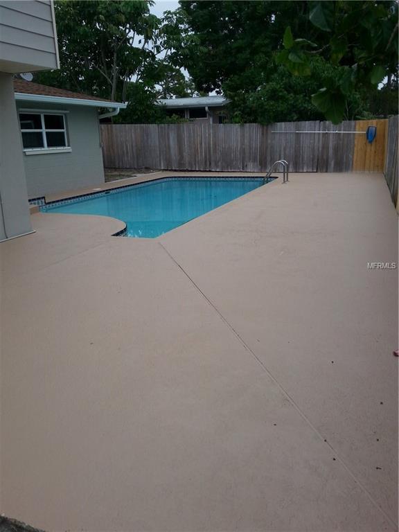 14036 80TH AVENUE, SEMINOLE, Florida 33776, 4 Bedrooms Bedrooms, 8 Rooms Rooms,2 BathroomsBathrooms,Residential,For sale,80TH,U7846477