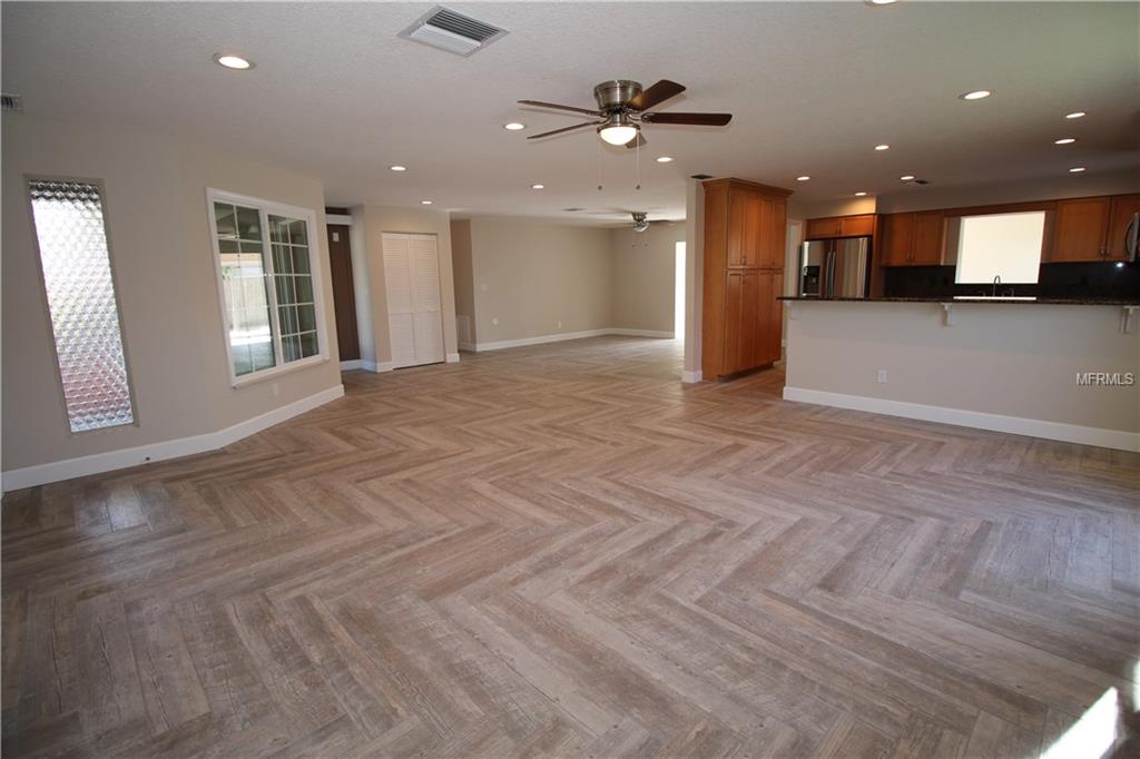 14036 80TH AVENUE, SEMINOLE, Florida 33776, 4 Bedrooms Bedrooms, 8 Rooms Rooms,2 BathroomsBathrooms,Residential,For sale,80TH,U7846477