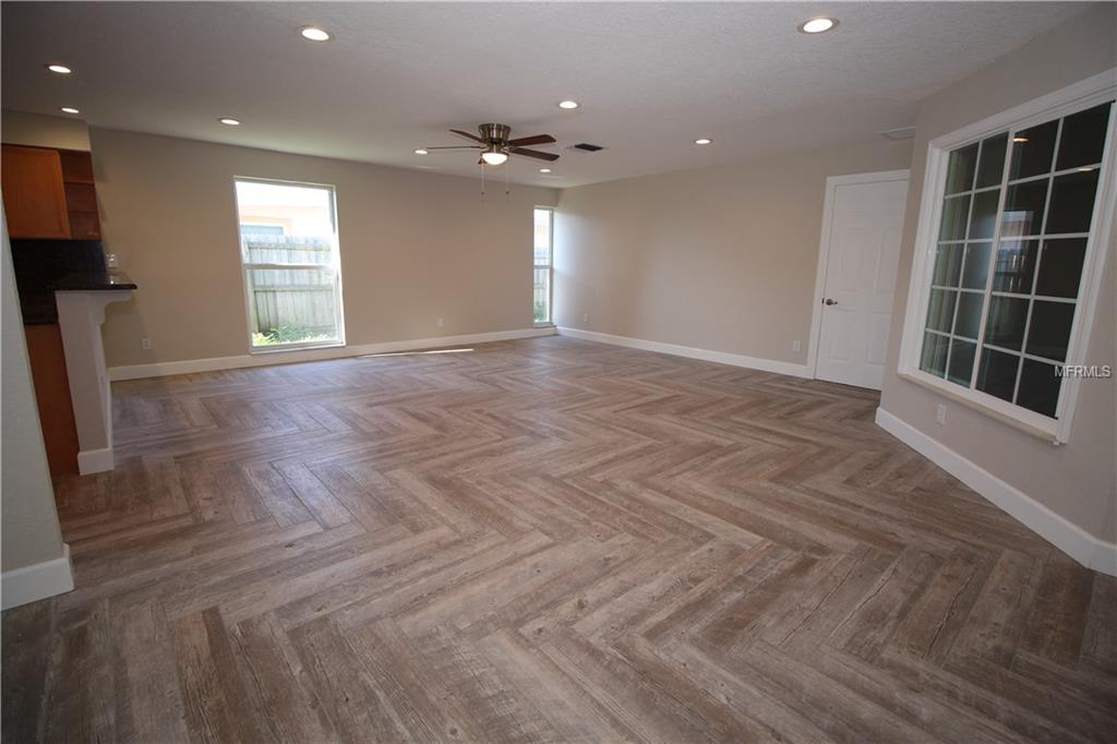 14036 80TH AVENUE, SEMINOLE, Florida 33776, 4 Bedrooms Bedrooms, 8 Rooms Rooms,2 BathroomsBathrooms,Residential,For sale,80TH,U7846477