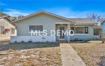 4526 4TH AVENUE N, ST PETERSBURG, Florida 33713, 2 Bedrooms Bedrooms, 6 Rooms Rooms,1 BathroomBathrooms,Residential,For sale,4TH,U7846742