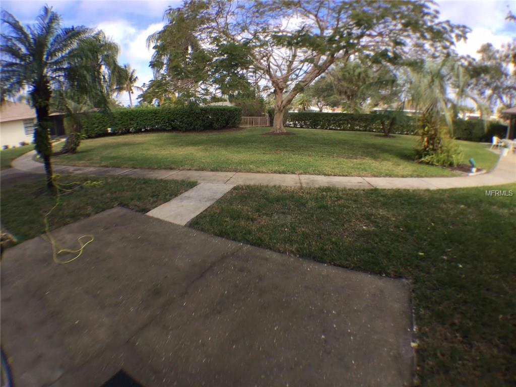 1740 LAKE PLACE, VENICE, Florida 34293, 2 Bedrooms Bedrooms, 7 Rooms Rooms,2 BathroomsBathrooms,Residential,For sale,LAKE,N5916326