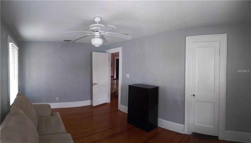 206 18TH AVENUE SE, ST PETERSBURG, Florida 33705, 3 Bedrooms Bedrooms, 8 Rooms Rooms,2 BathroomsBathrooms,Residential,For sale,18TH,U7847467