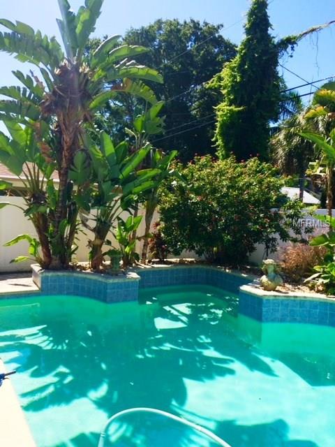 206 18TH AVENUE SE, ST PETERSBURG, Florida 33705, 3 Bedrooms Bedrooms, 8 Rooms Rooms,2 BathroomsBathrooms,Residential,For sale,18TH,U7847467