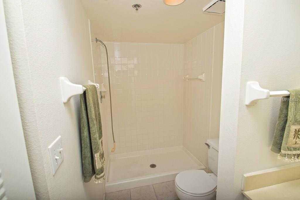 BRADENTON, Florida 34209, 2 Bedrooms Bedrooms, 5 Rooms Rooms,2 BathroomsBathrooms,Residential,For sale,A4188987