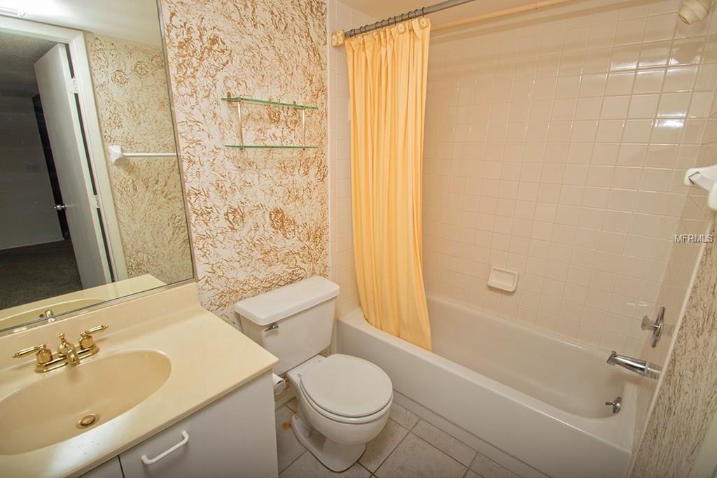 BRADENTON, Florida 34209, 2 Bedrooms Bedrooms, 5 Rooms Rooms,2 BathroomsBathrooms,Residential,For sale,A4188987