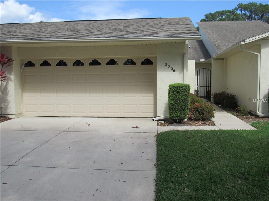 2206 CYPRESS COVE DRIVE, TAVARES, Florida 32778, 2 Bedrooms Bedrooms, 5 Rooms Rooms,2 BathroomsBathrooms,Residential,For sale,CYPRESS COVE,G4849133