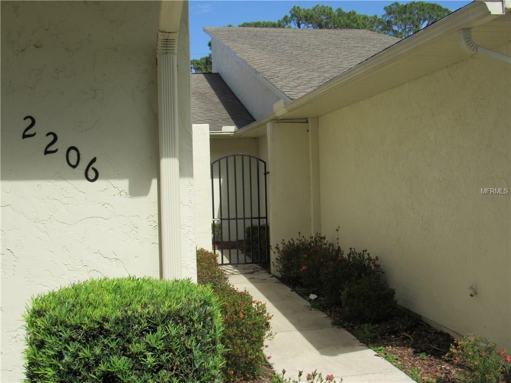 2206 CYPRESS COVE DRIVE, TAVARES, Florida 32778, 2 Bedrooms Bedrooms, 5 Rooms Rooms,2 BathroomsBathrooms,Residential,For sale,CYPRESS COVE,G4849133