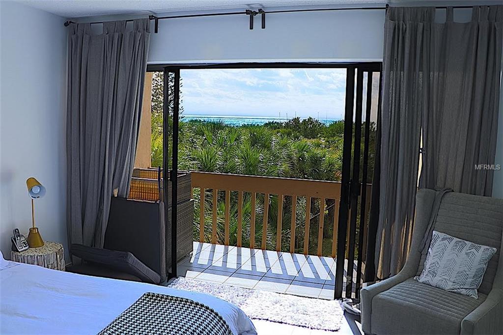 450 BEACH ROAD, SARASOTA, Florida 34242, 3 Bedrooms Bedrooms, 3 Rooms Rooms,2 BathroomsBathrooms,Residential,For sale,BEACH,A4206115