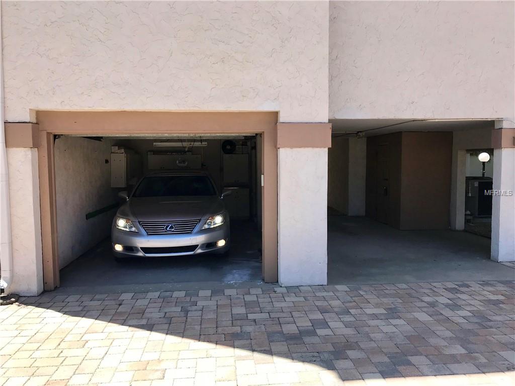 450 BEACH ROAD, SARASOTA, Florida 34242, 3 Bedrooms Bedrooms, 3 Rooms Rooms,2 BathroomsBathrooms,Residential,For sale,BEACH,A4206115