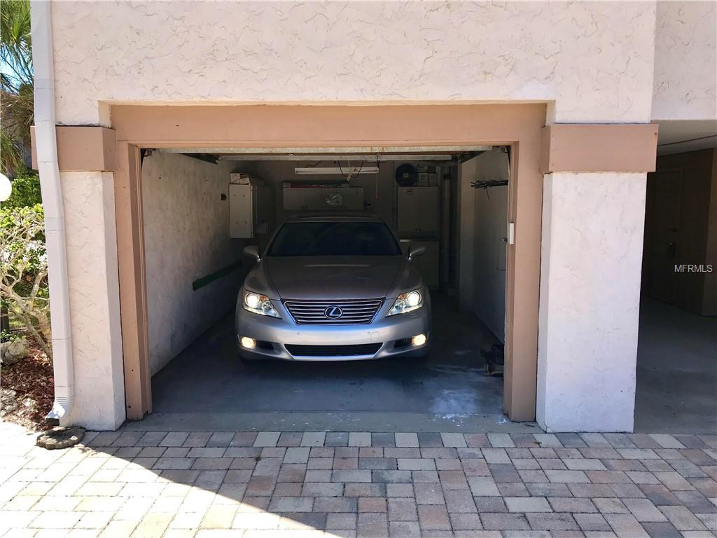 450 BEACH ROAD, SARASOTA, Florida 34242, 3 Bedrooms Bedrooms, 3 Rooms Rooms,2 BathroomsBathrooms,Residential,For sale,BEACH,A4206115