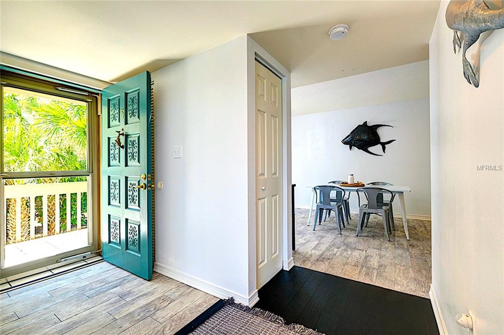 450 BEACH ROAD, SARASOTA, Florida 34242, 3 Bedrooms Bedrooms, 3 Rooms Rooms,2 BathroomsBathrooms,Residential,For sale,BEACH,A4206115