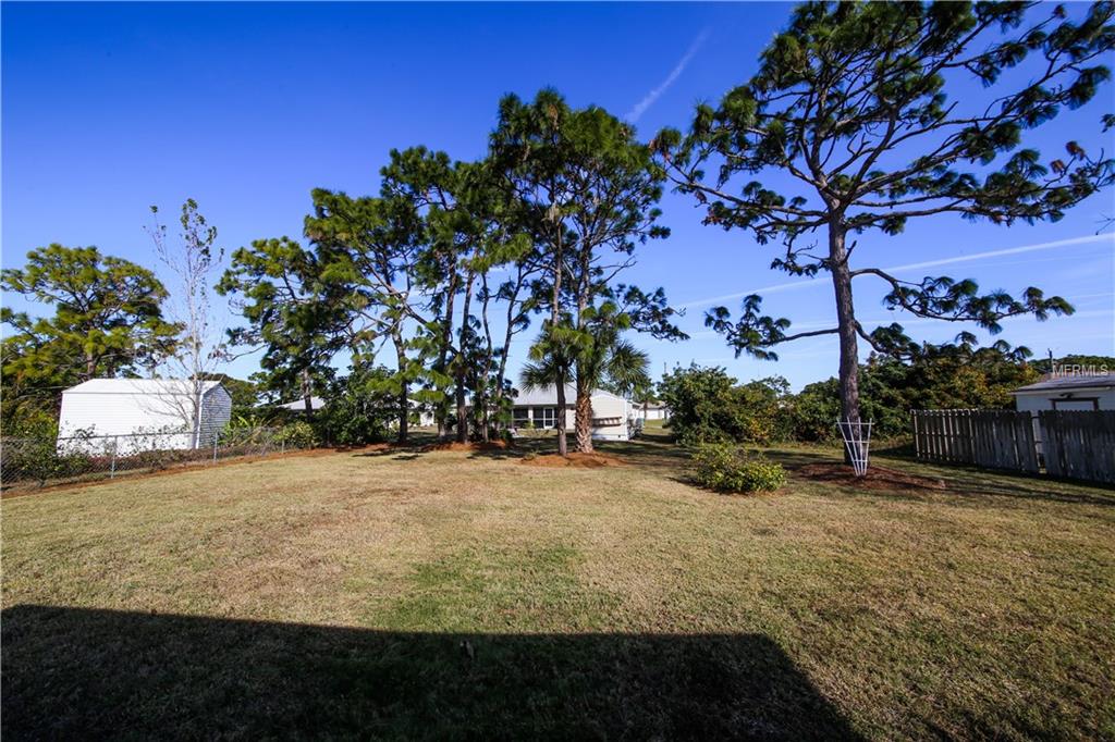 9366 FRUITLAND AVENUE, ENGLEWOOD, Florida 34224, 3 Bedrooms Bedrooms, 8 Rooms Rooms,2 BathroomsBathrooms,Residential,For sale,FRUITLAND,D5922464