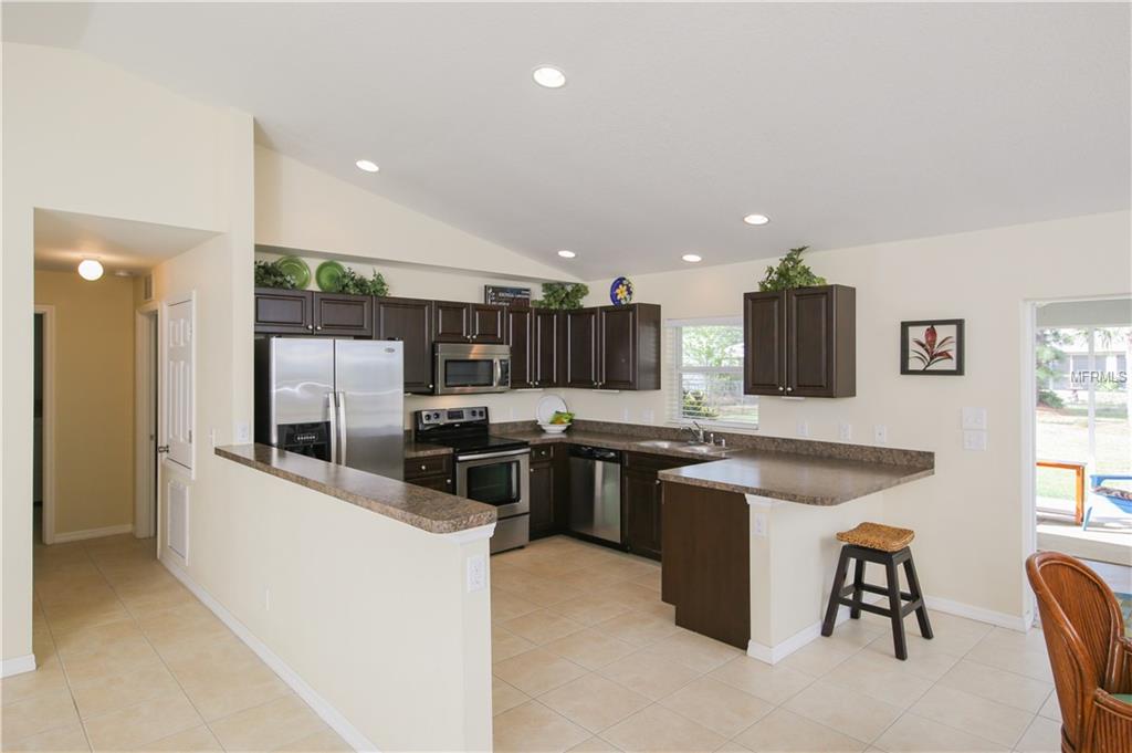 9366 FRUITLAND AVENUE, ENGLEWOOD, Florida 34224, 3 Bedrooms Bedrooms, 8 Rooms Rooms,2 BathroomsBathrooms,Residential,For sale,FRUITLAND,D5922464