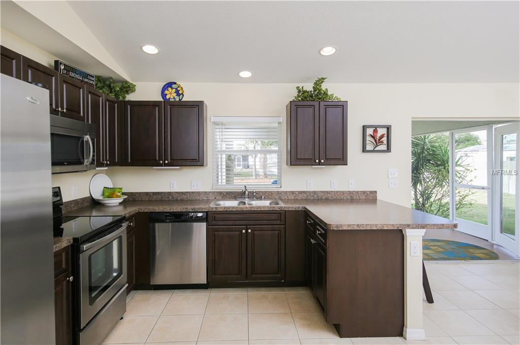 9366 FRUITLAND AVENUE, ENGLEWOOD, Florida 34224, 3 Bedrooms Bedrooms, 8 Rooms Rooms,2 BathroomsBathrooms,Residential,For sale,FRUITLAND,D5922464